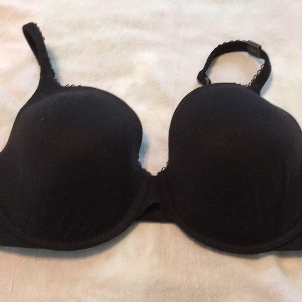 Black victories secret bra